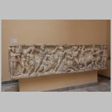 3155 ostia - museum - sarkophag mit szenen der centauromachia - kampf der kentauren mit den lapithen.jpg